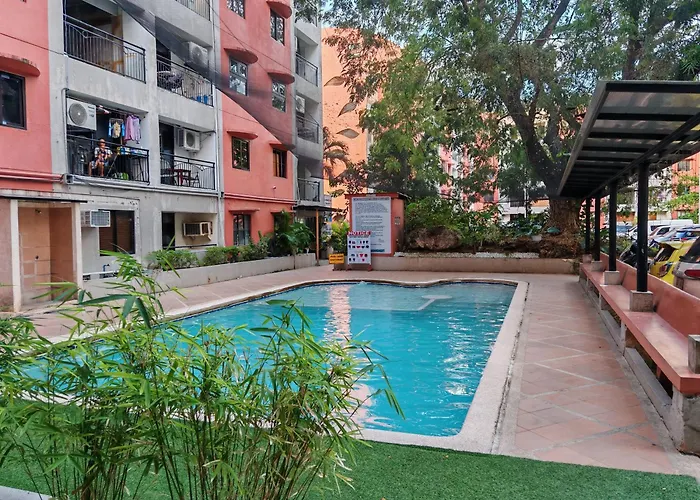 Traveler's Nest Near Airport, Netflix, Stylish, Cozy With Swimming Pool アパート マクタン