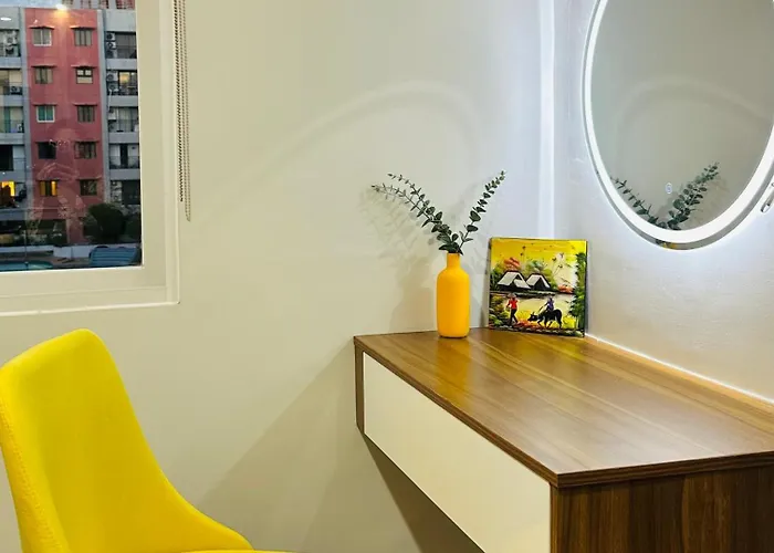 Traveler's Nest Near Airport, Netflix, Stylish, Cozy With Swimming Pool アパート *